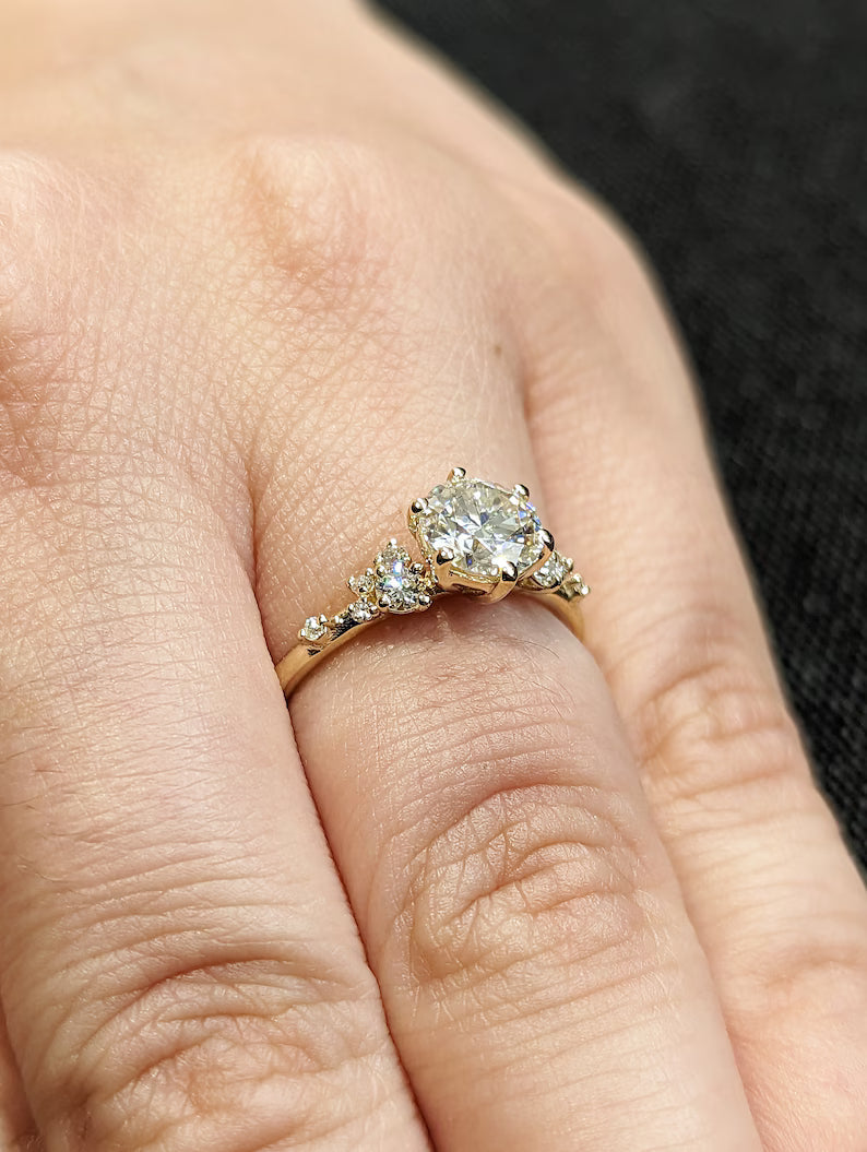 1 Carat Round Lab-Grown Diamond Engagement Ring – Snowflake