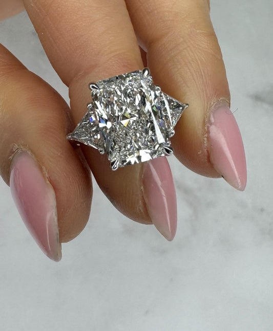 6 Carat Radiant Lab-Grown Diamond Engagement Ring – Classic Engagement Ring