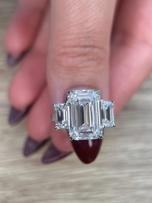 6 Carat Emerald Lab-Grown Diamond Engagement Ring – Classic Engagement Ring