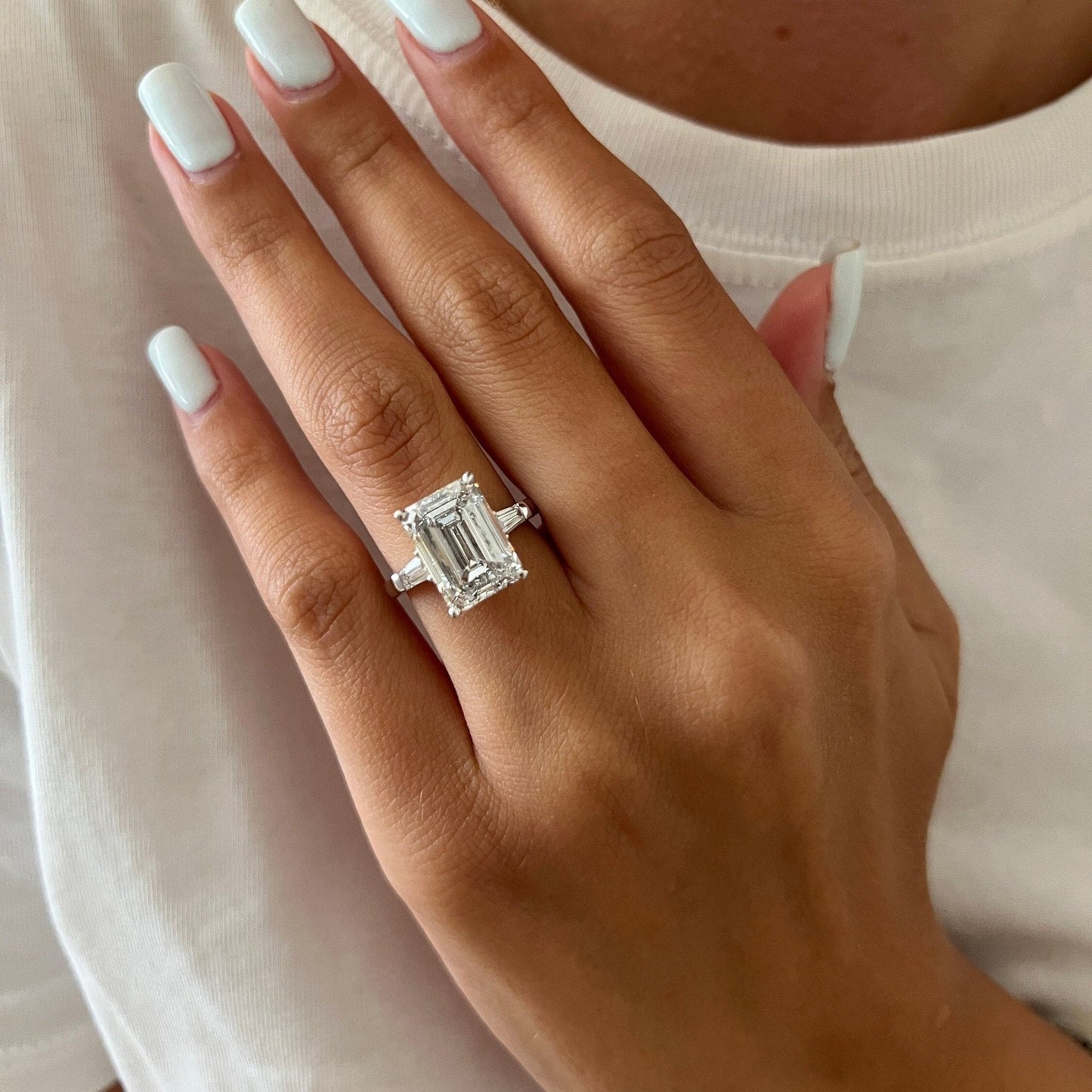 7 Carat Emerald Lab-Grown Diamond Engagement Ring – Nature-Inspired