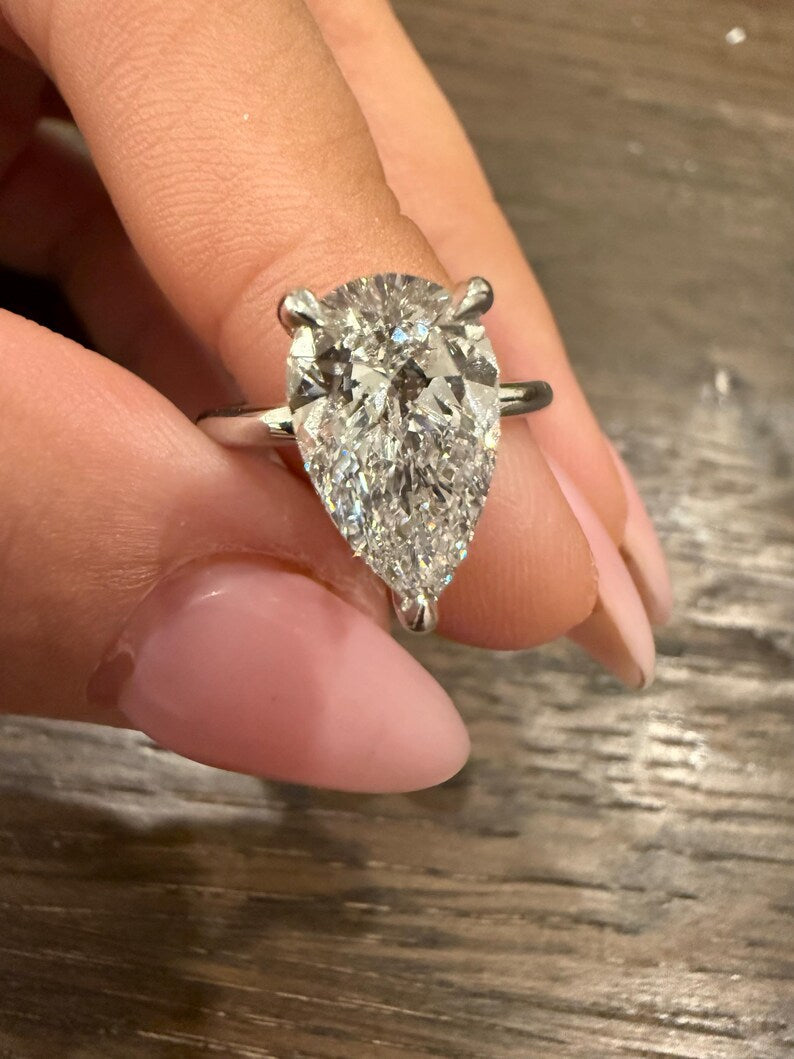 2.25 Carat Pear Lab-Grown Diamond Engagement Ring – Classic Engagement Ring