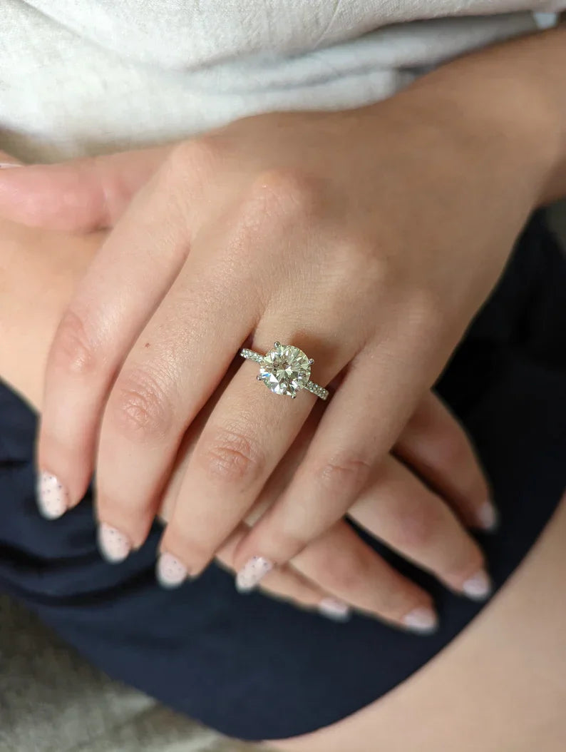 2.25 Carat Round Lab-Grown Diamond Engagement Ring – Classic Engagement Ring