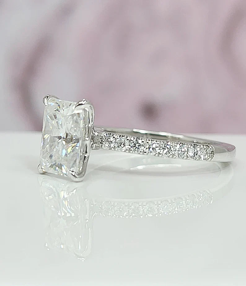 2.85 Carat Radiant Lab-Grown Diamond Engagement Ring – Solitaire & Hidden Halo