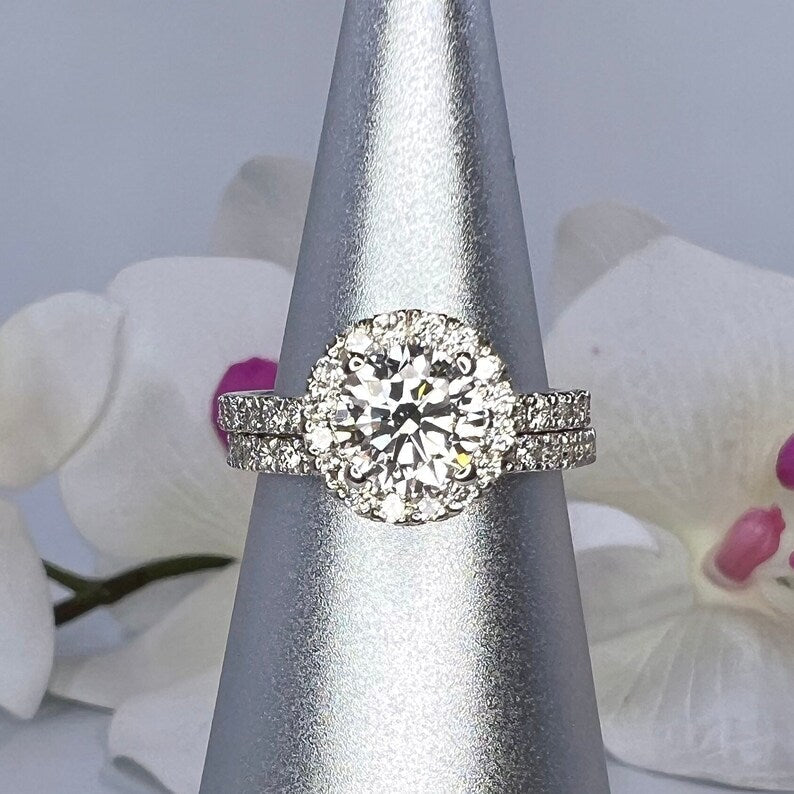4 Carat Round Lab-Grown Diamond Engagement Ring – Classic Engagement Ring