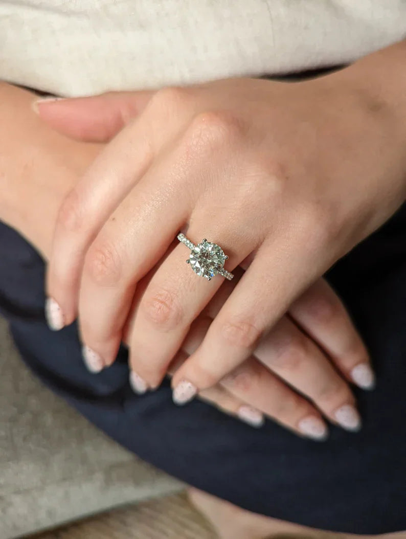 2.25 Carat Round Lab-Grown Diamond Engagement Ring – Classic Engagement Ring