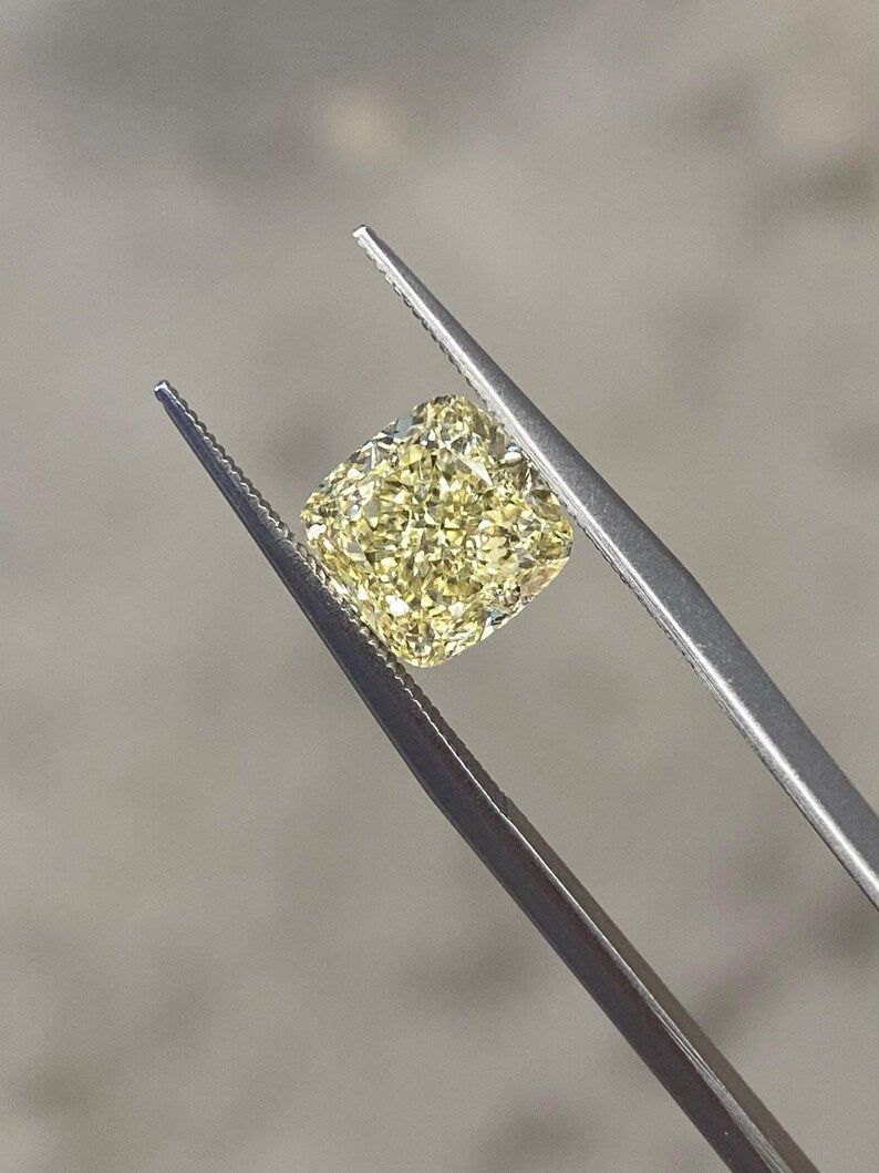 5 Carat Cushion Lab-Grown Diamond Engagement Ring – Classic Engagement Ring