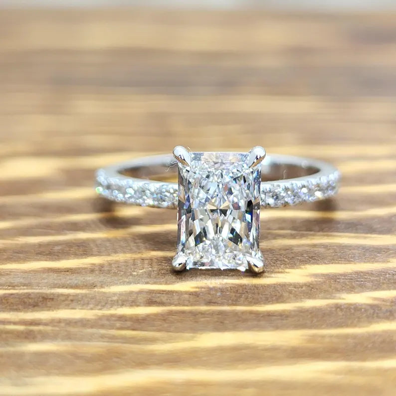 2.85 Carat Radiant Lab-Grown Diamond Engagement Ring – Solitaire & Hidden Halo