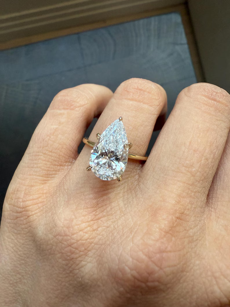 2.25 Carat Pear Lab-Grown Diamond Engagement Ring – Classic Engagement Ring