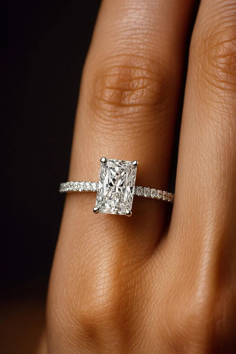 2.85 Carat Radiant Lab-Grown Diamond Engagement Ring – Solitaire & Hidden Halo