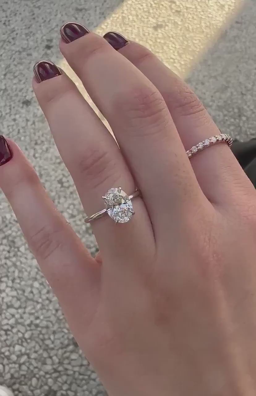 1.5 Carat Oval Lab-Grown Diamond Engagement Ring – Solitaire
