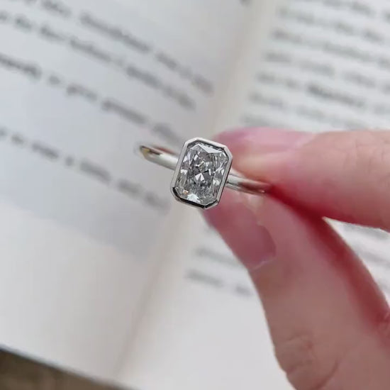 1 Carat Radiant Lab-Grown Diamond Engagement Ring – Classic Engagement Ring