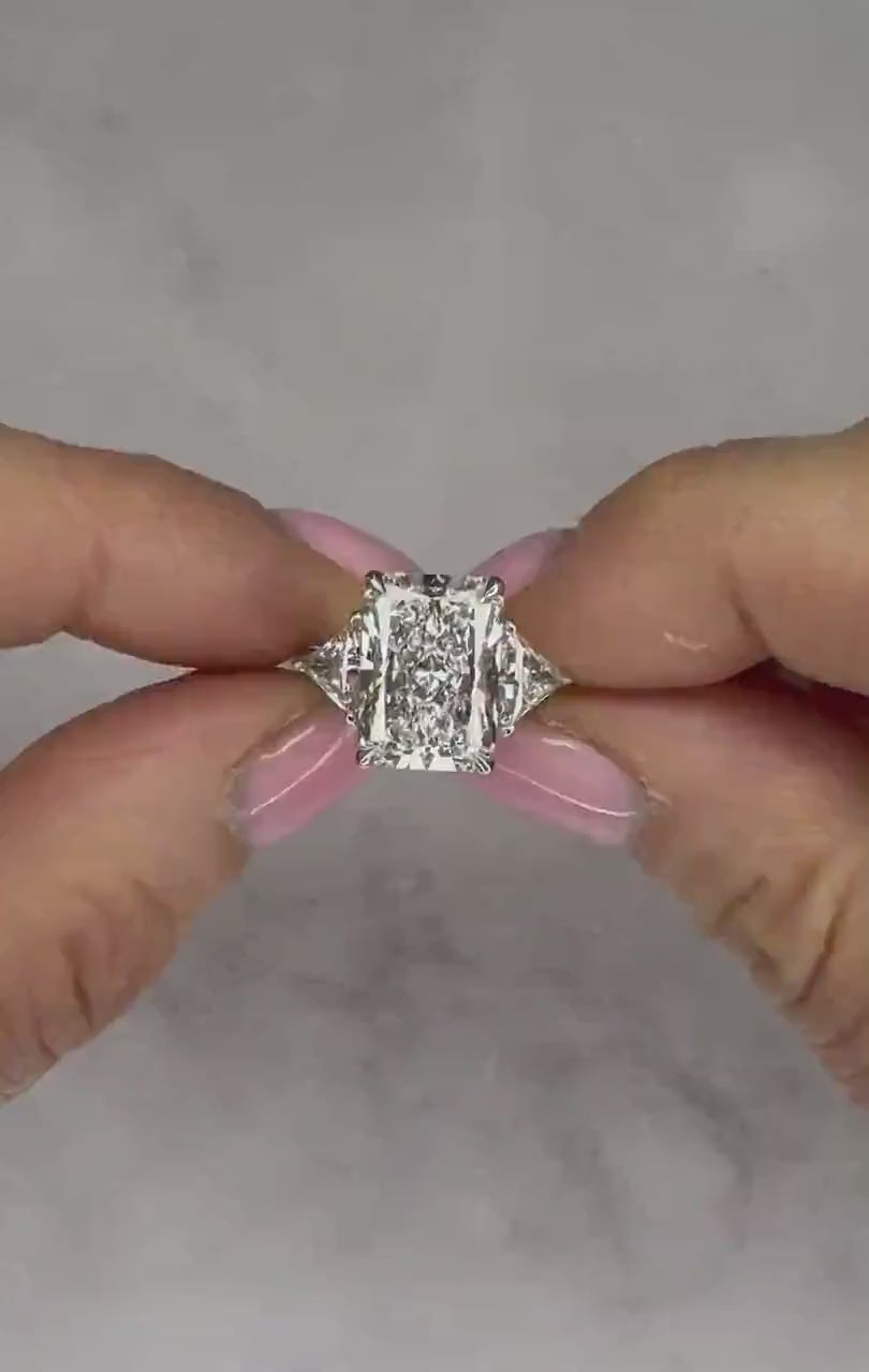 6 Carat Radiant Lab-Grown Diamond Engagement Ring – Classic Engagement Ring