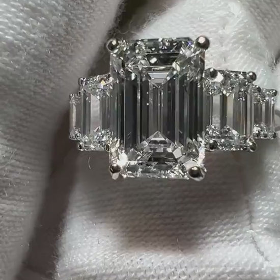 6 Carat Emerald Lab-Grown Diamond Engagement Ring – Classic Engagement Ring