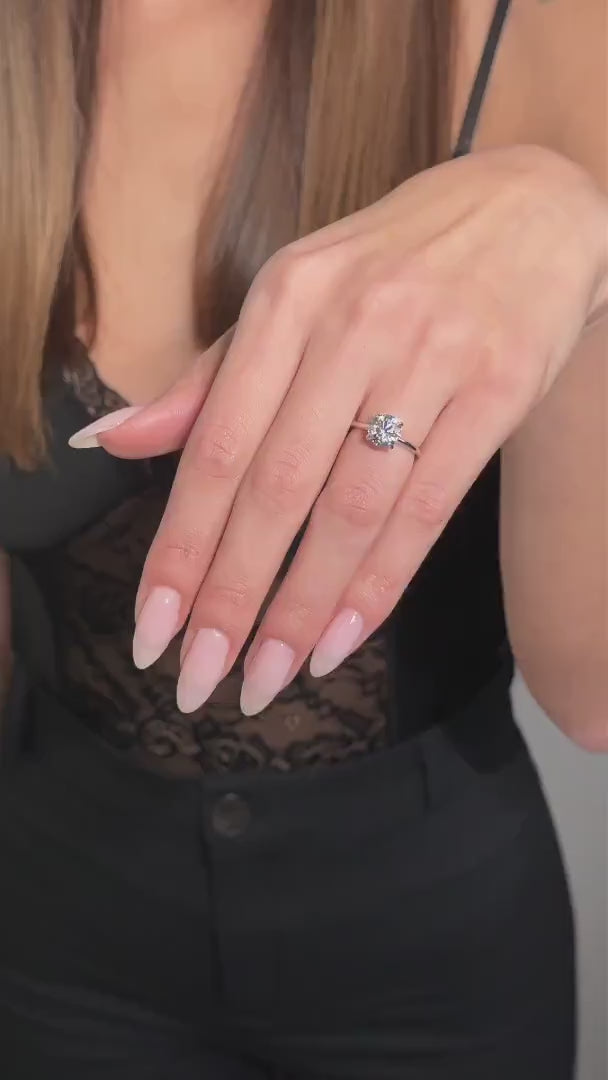 2 Carat Round Lab-Grown Diamond Engagement Ring – Classic Engagement Ring
