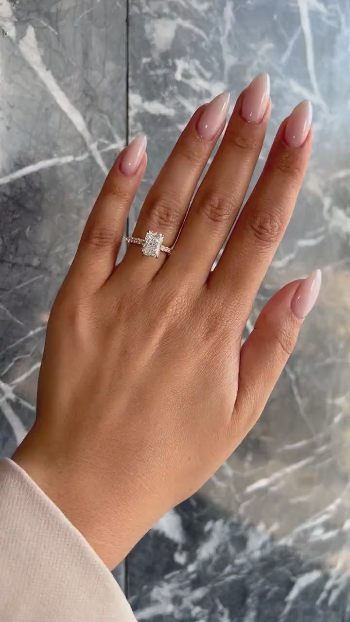 2.85 Carat Radiant Lab-Grown Diamond Engagement Ring – Solitaire & Hidden Halo